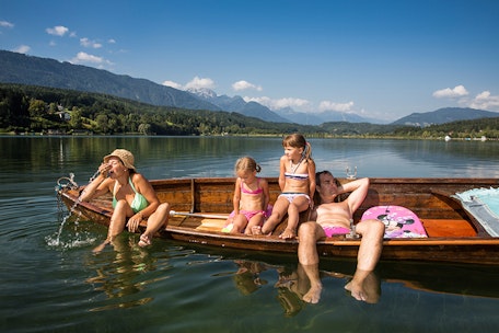 Von der Alm in den See im Gitschtal