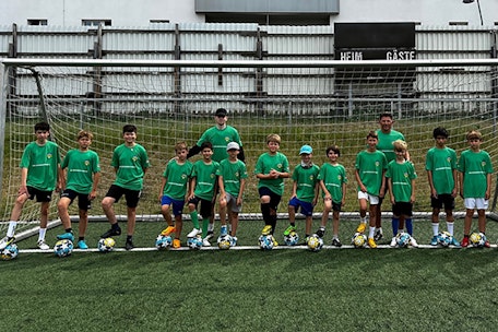FUSSBALL