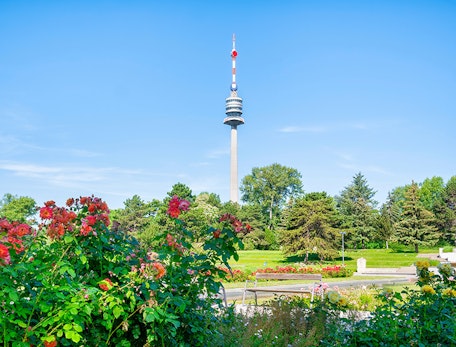 Günstig auf den Donauturm