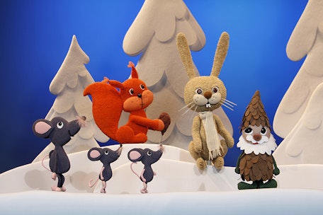 Hase Hoppla und der Weihnachtsbaum
