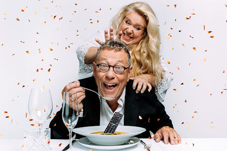 DINNERSHOW: DINNER FOR ONE!