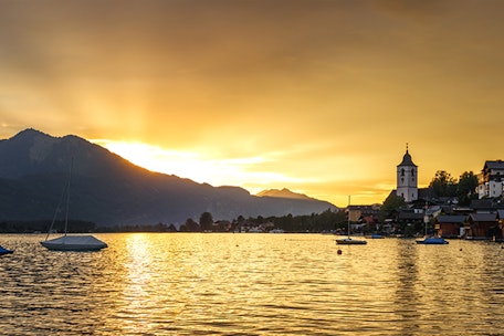 Sommernacht‑Vibes in St. Wolfgang