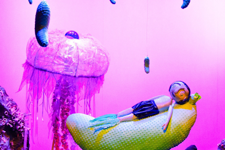 Finn Flosse räumt das Meer auf