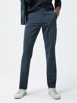 Close up of Men's Blue Velocity Houndstooth Pant on model