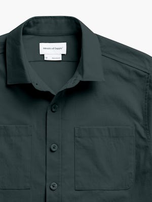 men's navy pace poplin overshirt zoomed shot of collar and chest pocket