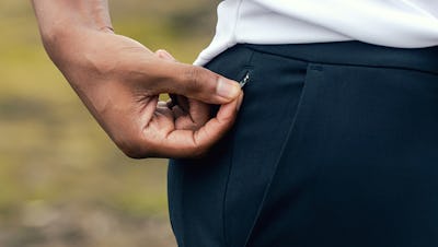 Discrete and Zippered Pockets