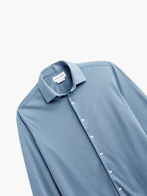 men's deep sky blue oxford apollo shirt zoomed shot of front