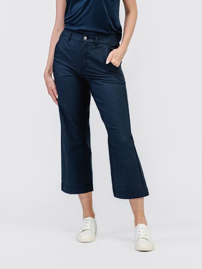 Women's Steel Blue Heather Kinetic Twill 5 Pocket Pant on model