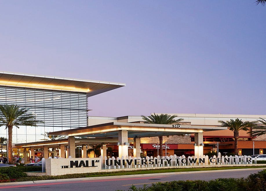 Holcomb–Kreithen Plastic Surgery and MedSpa will Host the “Plastic Surgery University” Event at the University Town Center Mall