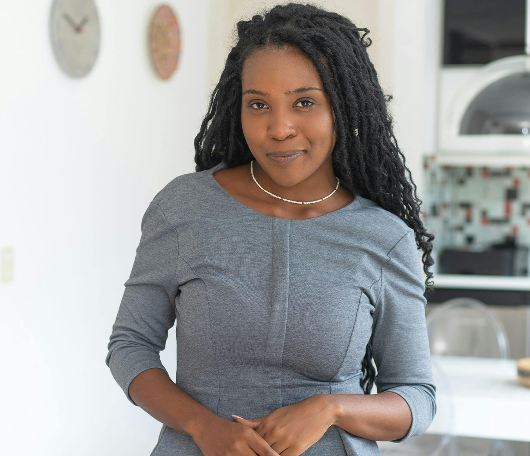 dark hair woman smiling