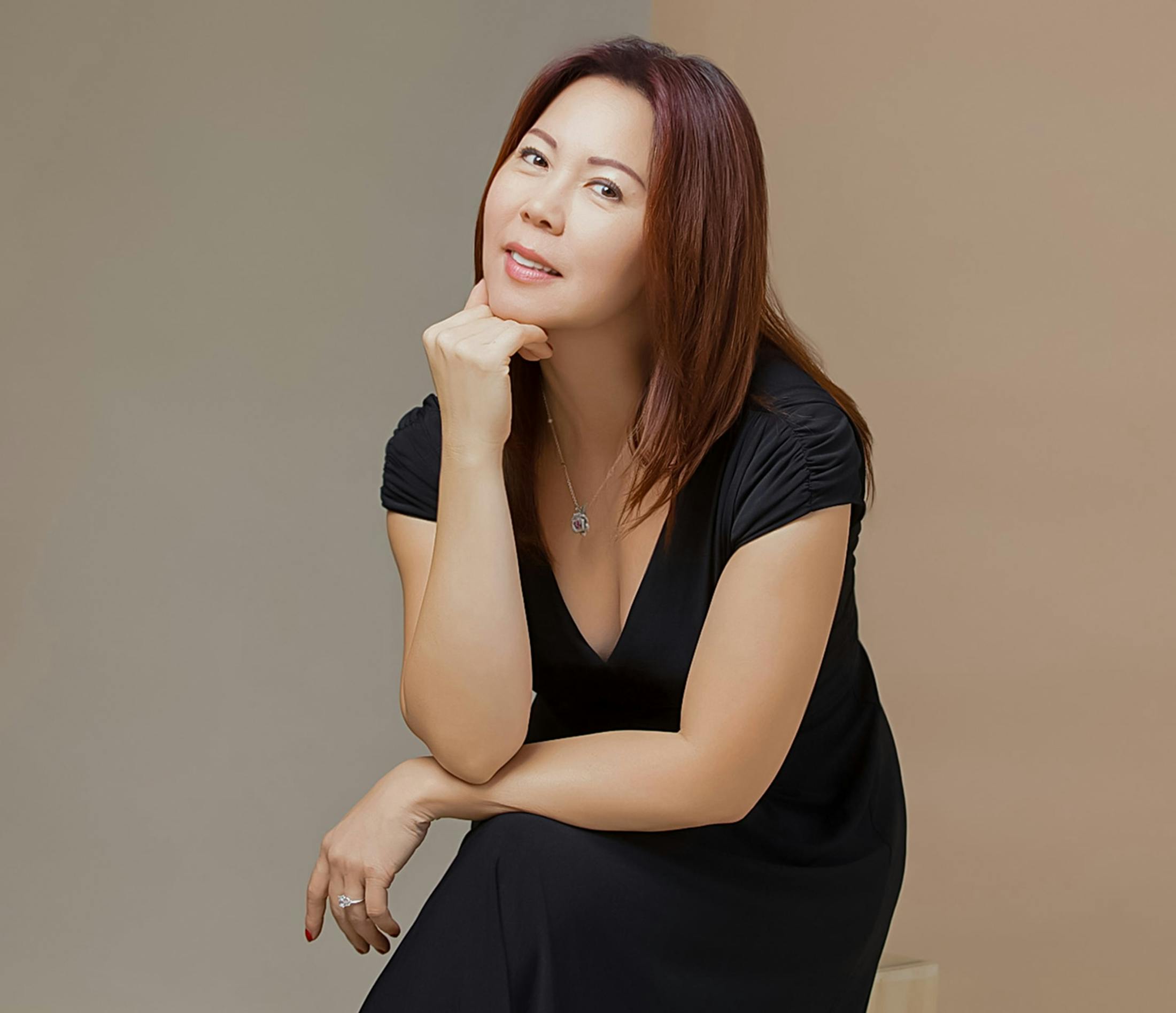 woman in a black dress