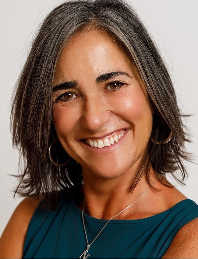 woman with shoulder length hair