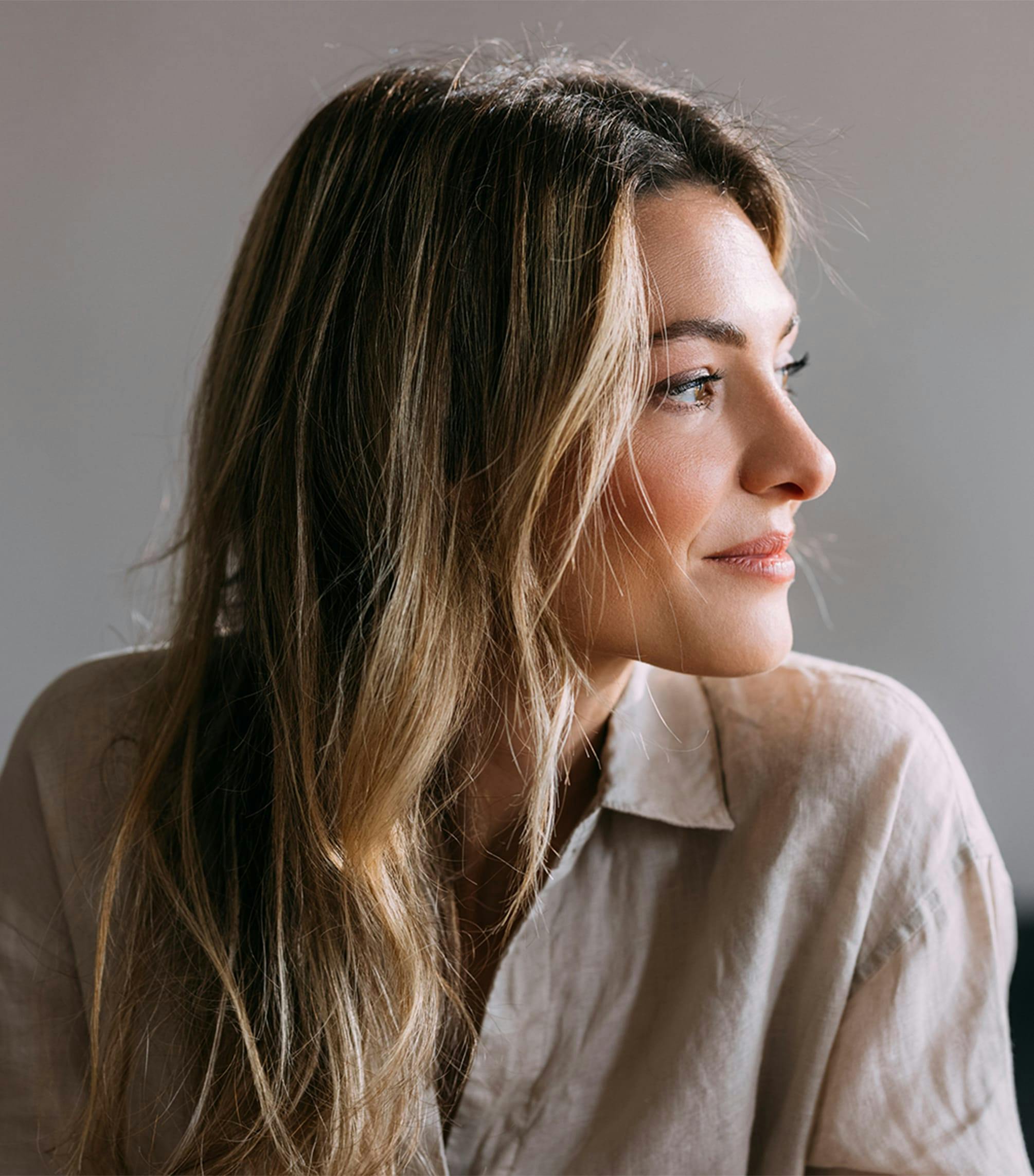 woman with blonde hair