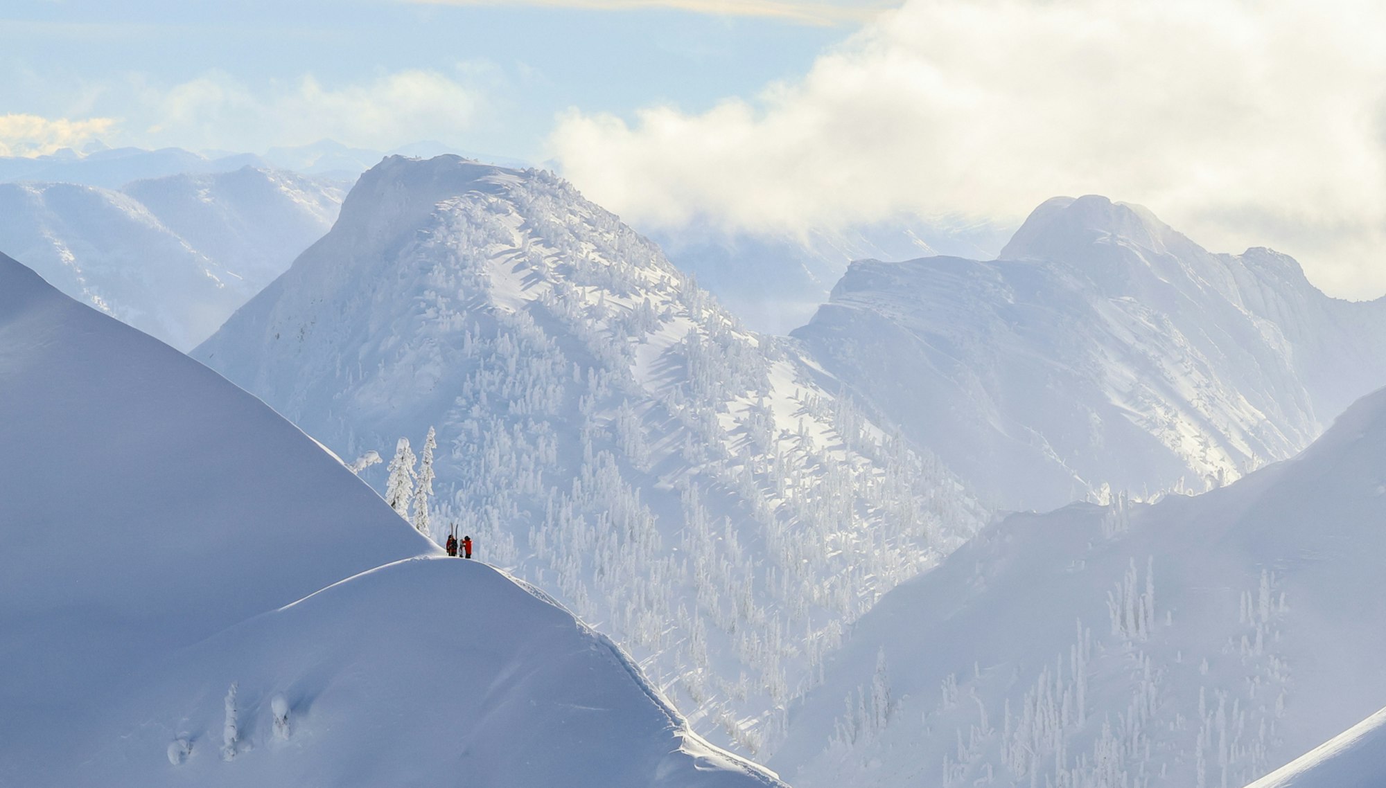 The Whole Kit and Kootboodle: Take a Cat Ride to 7,000 Feet at the Iconic Island Lake Lodge