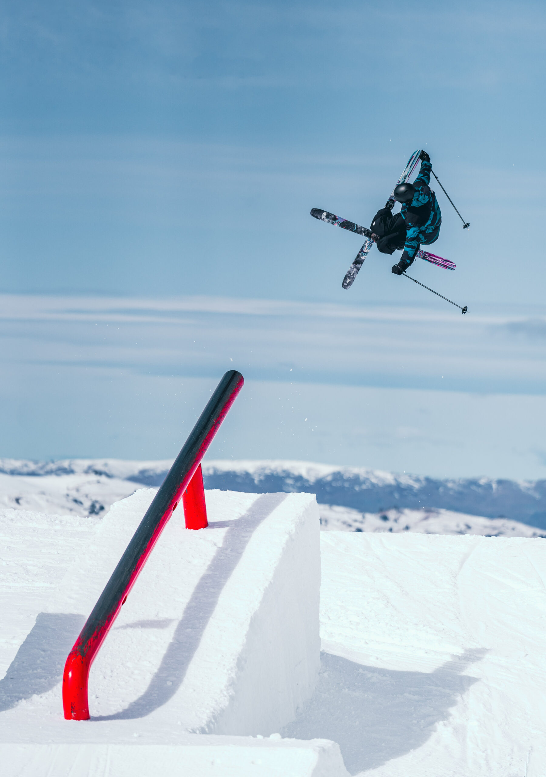 Gallery] Noah Wallace Showcases the Atomic Freeski Team at the