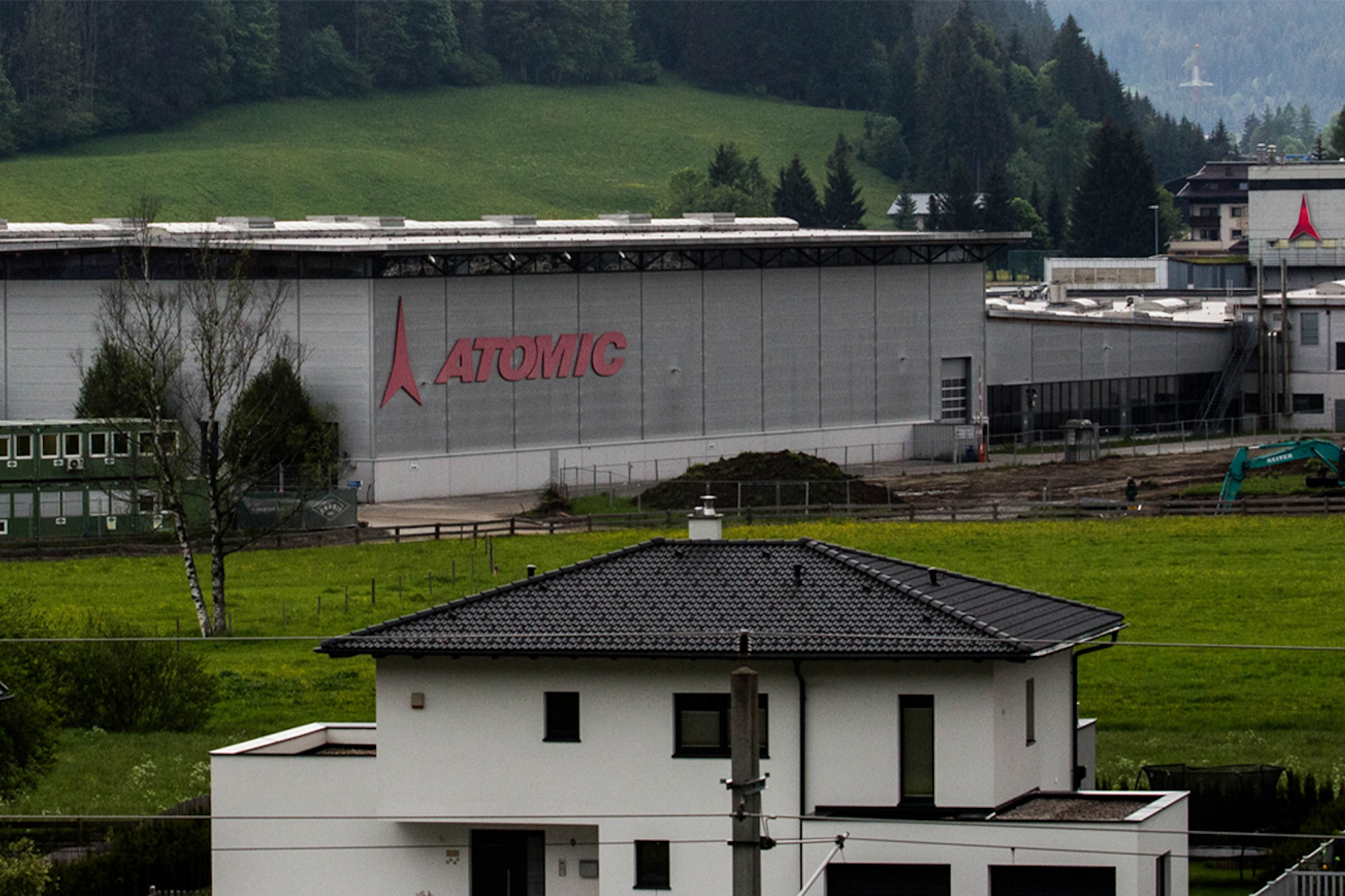 Former Employee at Atomic Factory Accused of Stealing Nearly 2,000 Pairs of Skis