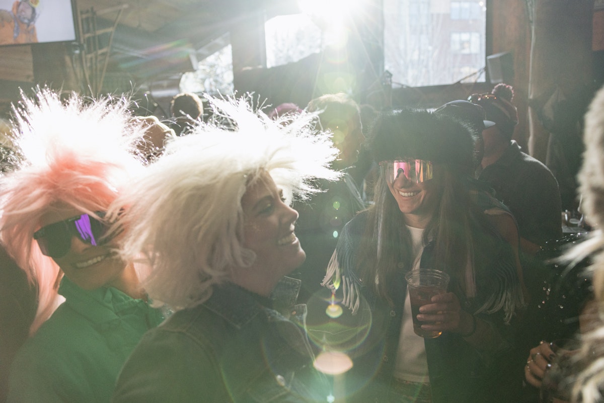 FREESKIER's unofficial do's & don'ts of après-ski