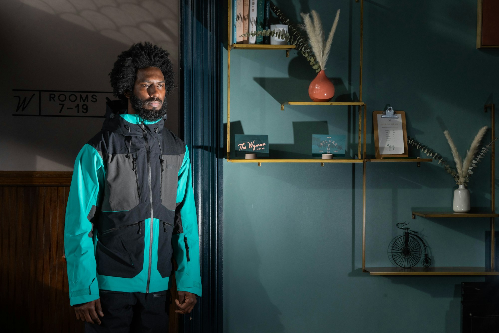 Picture clothing ski kit