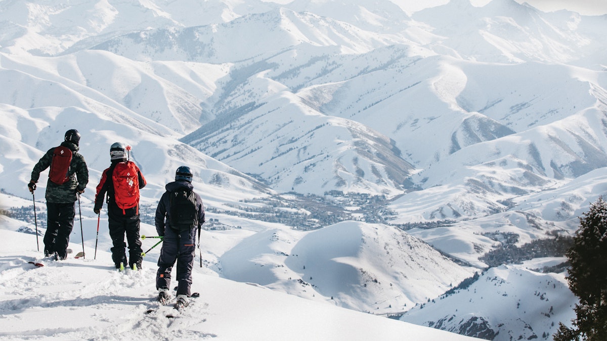 A descent into Cold Springs Canyon