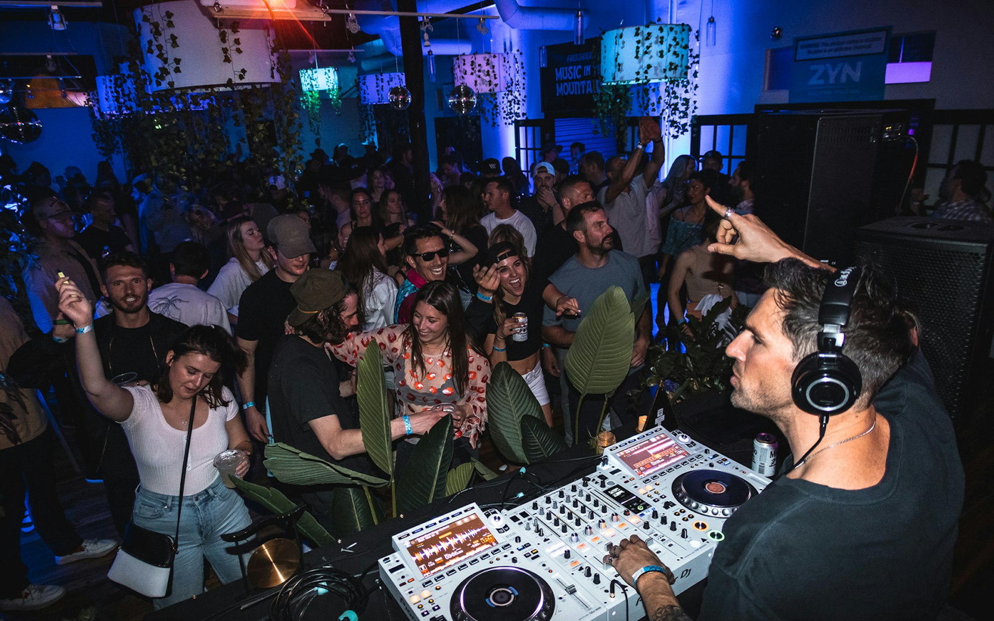 [GALLERY] Jacoby, Andy Immerman, mxxwatchers & Milky.Wav close out FREESKIER's Music in the Mountains Tour