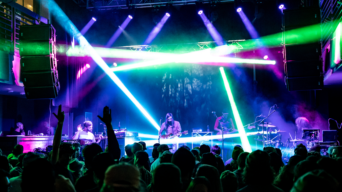[GALLERY] Dopapod and Squeaky Feet rock the third stop of FREESKIER's Music in the Mountains