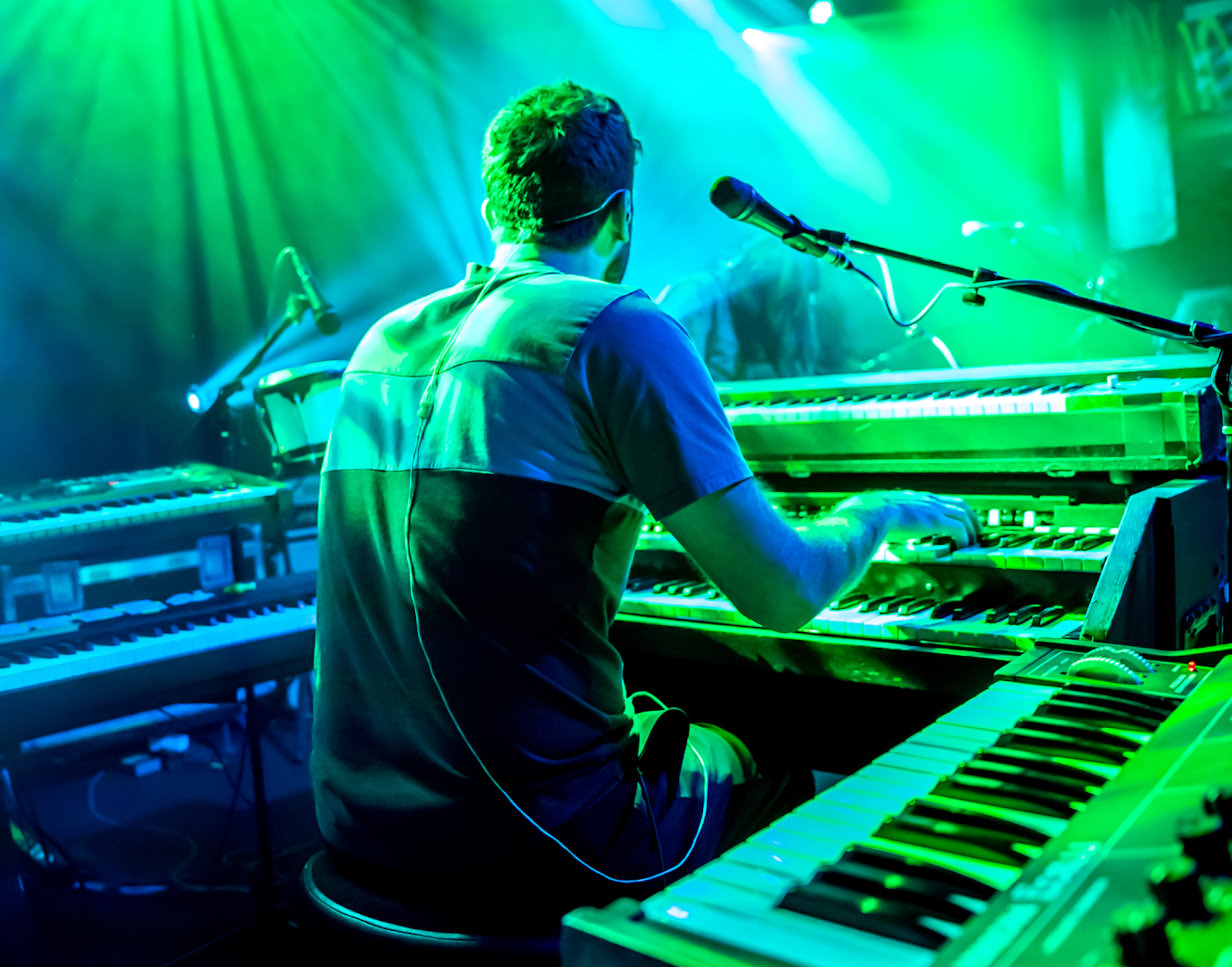 Snow fell, the stoke rose—FREESKIER’s Music in the Mountains stop in Frisco brought funk, gear giveaways and a face-melting set from Dopapod.