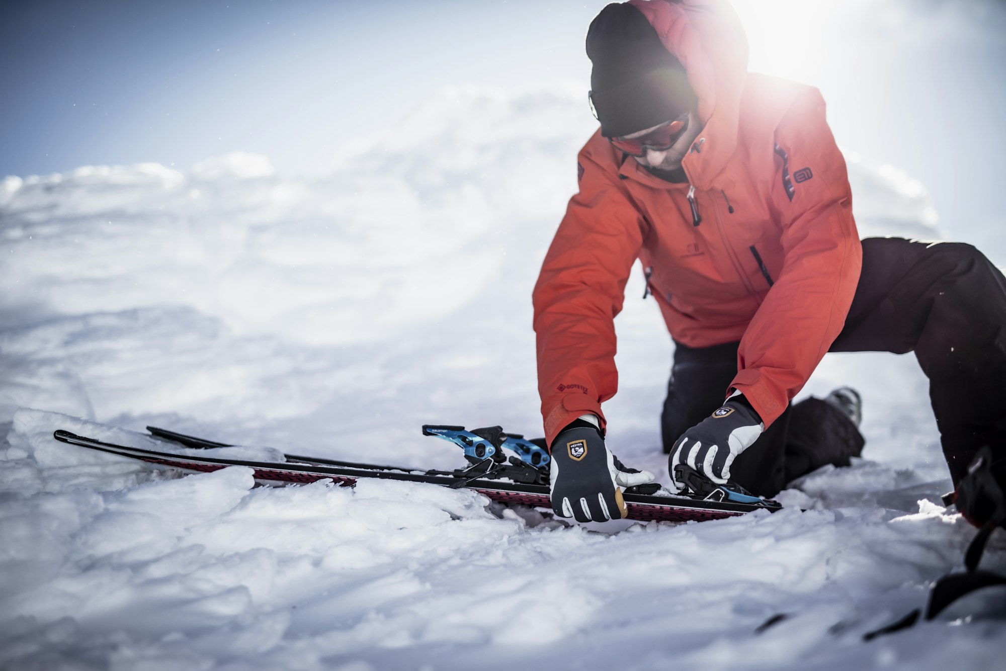 [Giveaway] Win a pair of Hestra gloves or mittens of your choice!