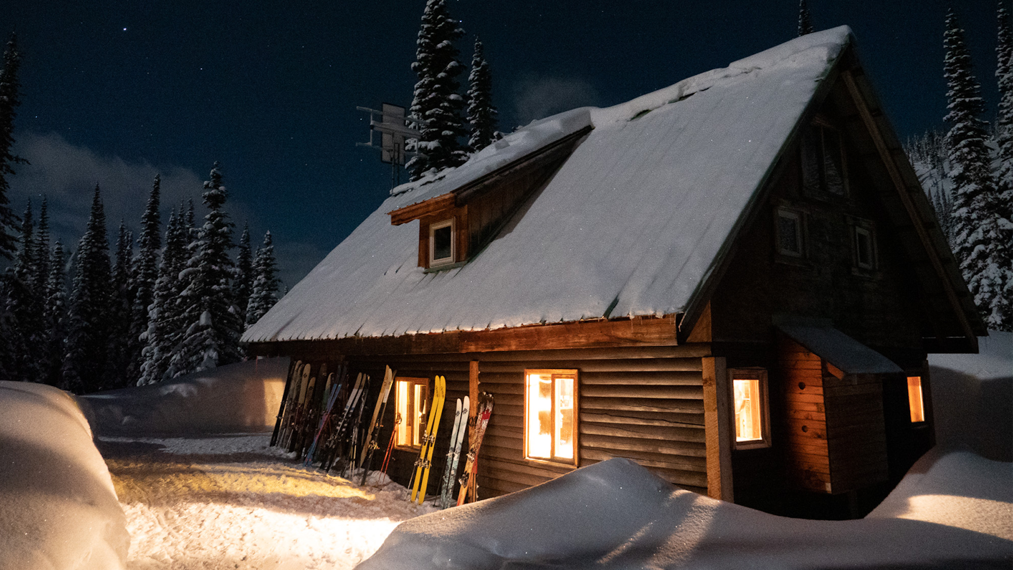 [Q&A] We spoke to a mountain guide to find out why you need to put a backcountry hut trip on your bucket list