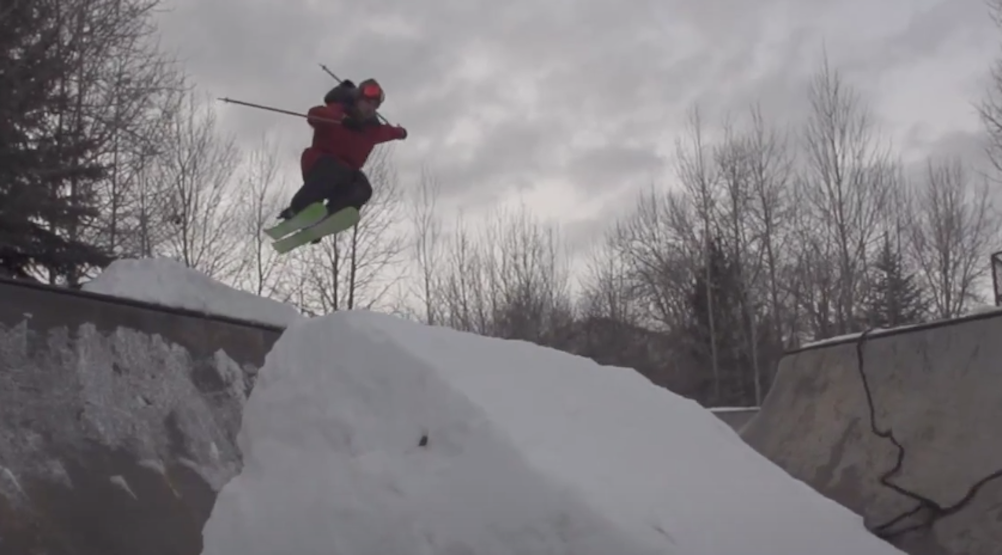 Crazy Karl skis a skatepark