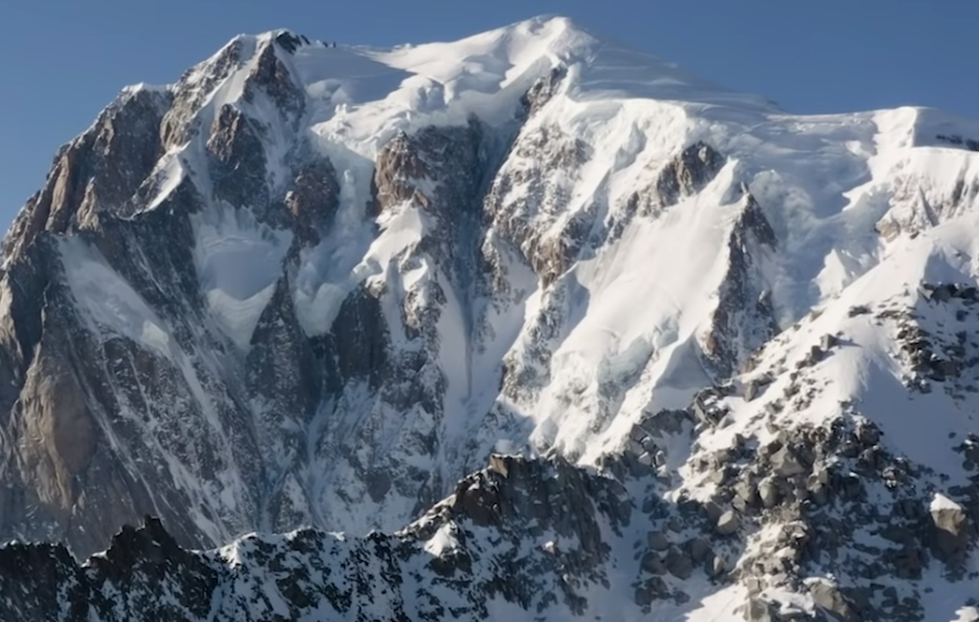 When the snow doesn't fall in Cham, you go ski touring