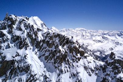 Full movie: Eva Walkner and Jackie Paaso star in "Evolution of Dreams"