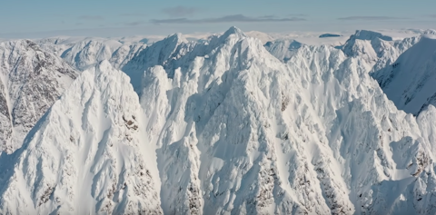 Sustainable skiing: Climate-conscious winter adventures in Lyngen, Norway