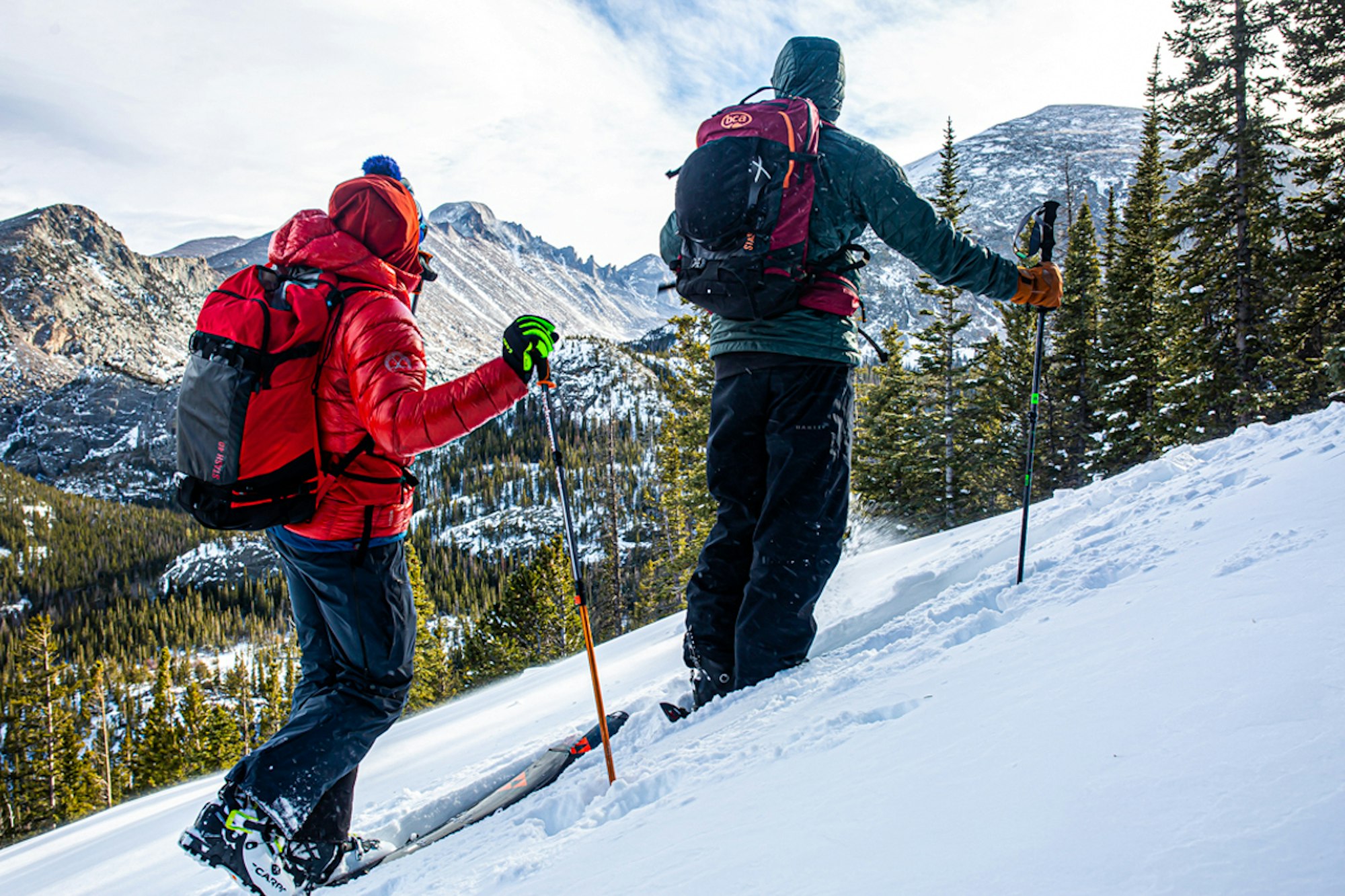 Facets and beacons and kick turns, oh my! Here’s everything you need to know before taking your first AIARE 1 avalanche course