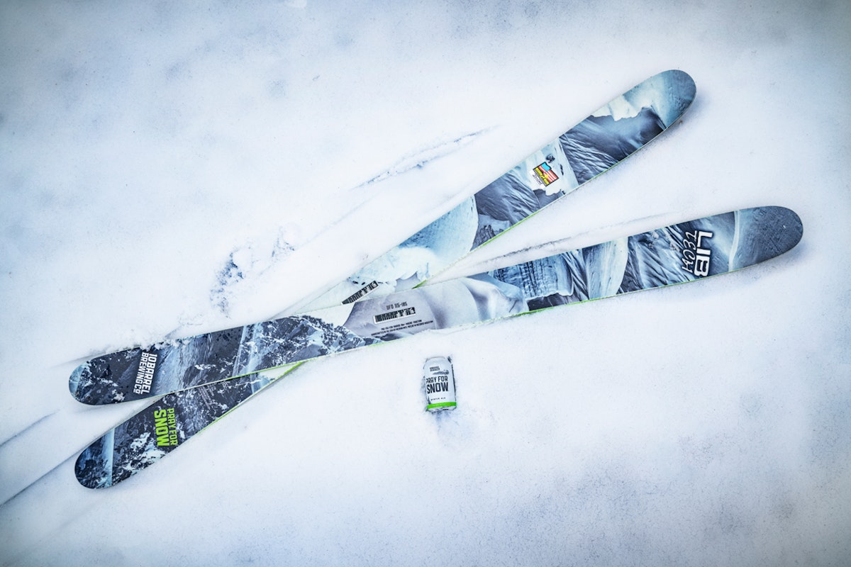 Win a pair of limited-edition 10 Barrel Brewing Company X Lib Tech skis!