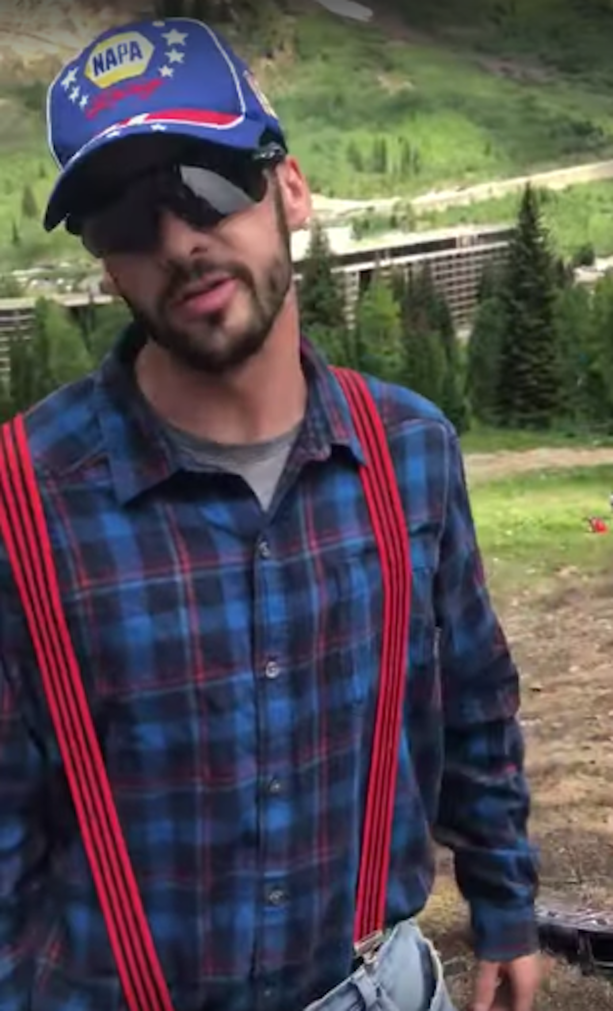 Give 'er the beans! Donny goes skiing on the Fourth of July