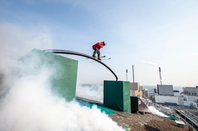[Must-watch] Jesper Tjäder skis down CopenHill Waste-to-Energy Plant