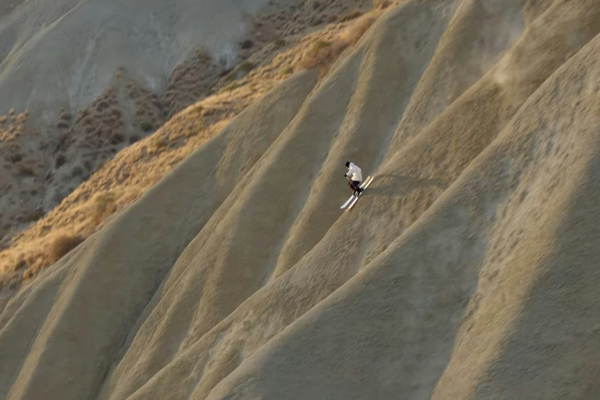 Candide Thovex attempts to break Internet once again