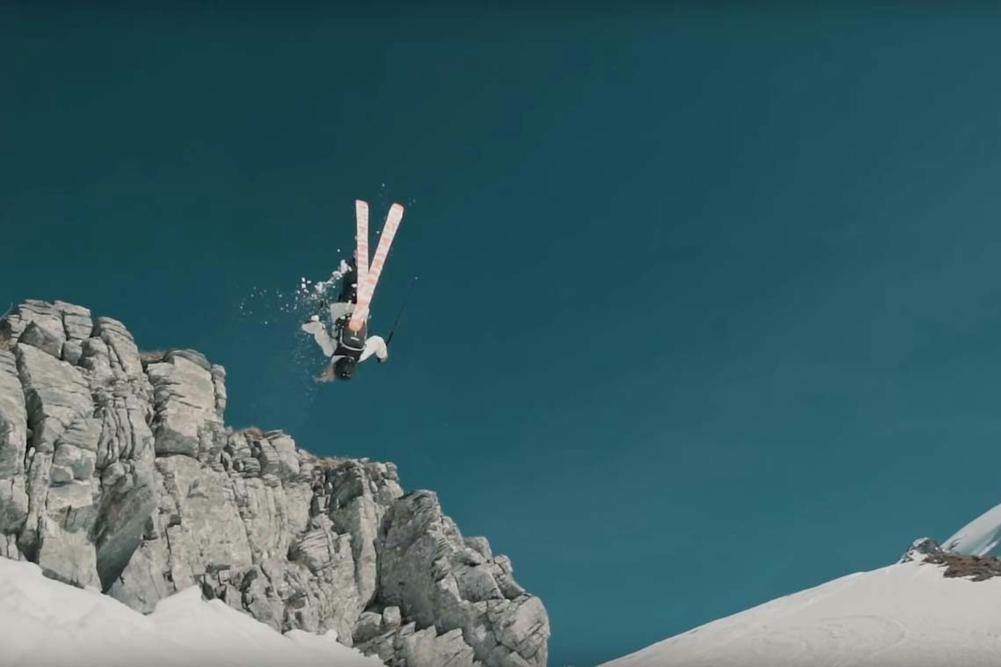 Kasja and Malou cross the pond for episode 4 of KM Days