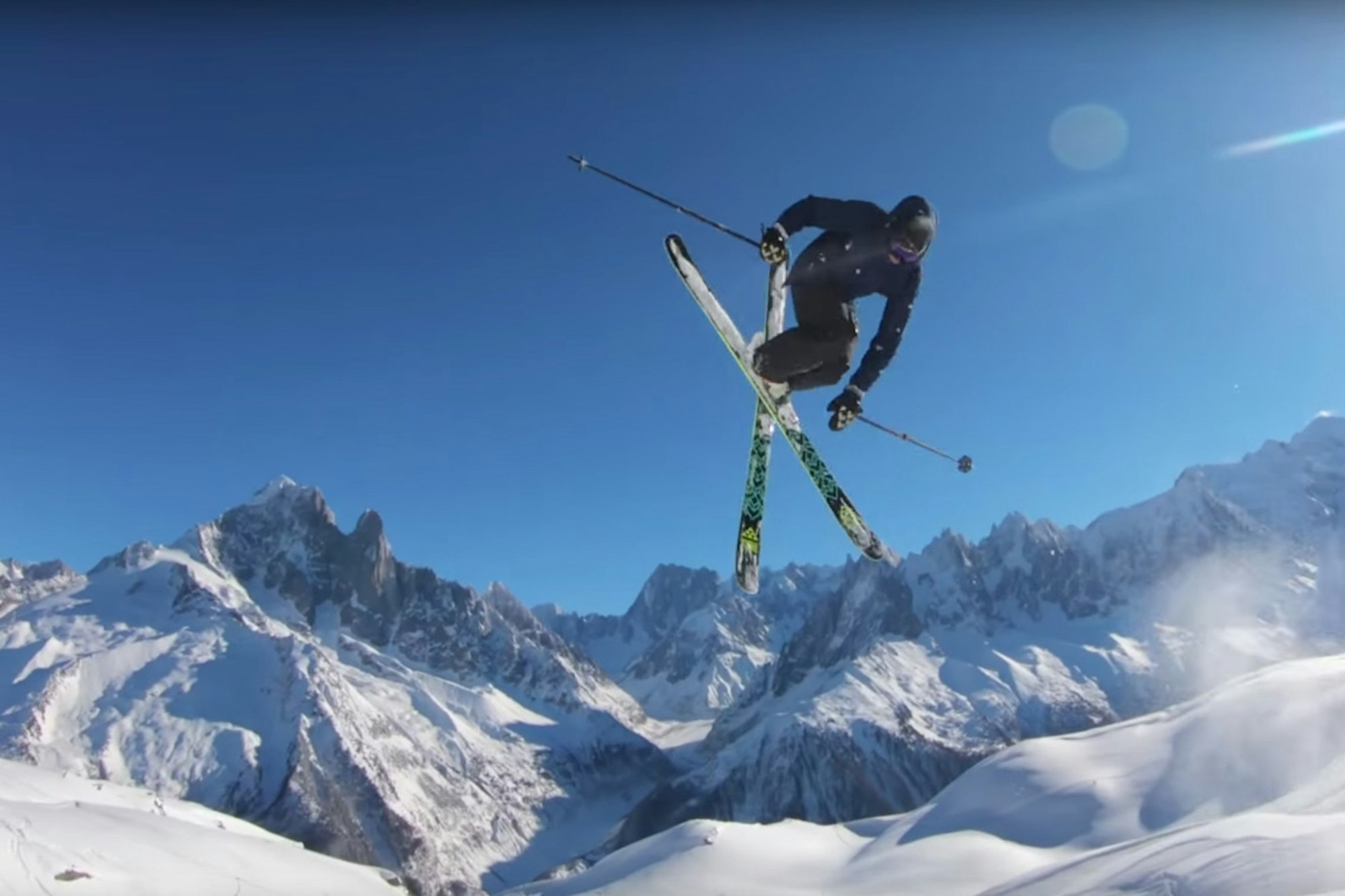 [Must Watch] "January Cuddle" from Black Crows