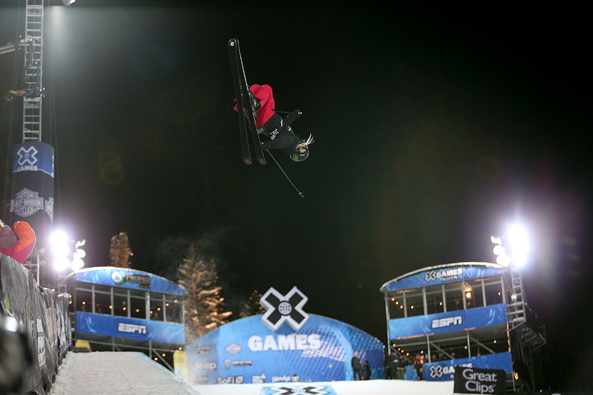 Cassie Sharpe Beats Out Kelly Sildaru for X Games Superpipe Gold