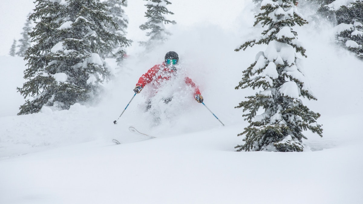 Experience the snowy Selkirk heaven that is Retallack Lodge