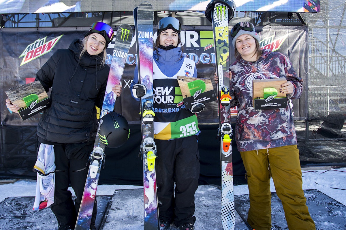 Rachael Karker, Cassie Sharpe, Devin Logan lay it down in new modified superpipe