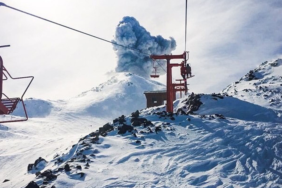 Skiers unfazed as volcano erupts at Chilean ski resort