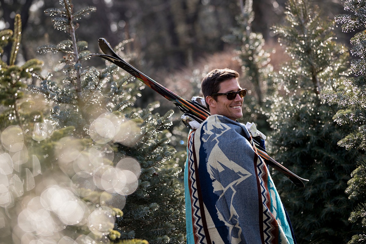 You need this beautiful, ultra-soft blanket from Ecuadane