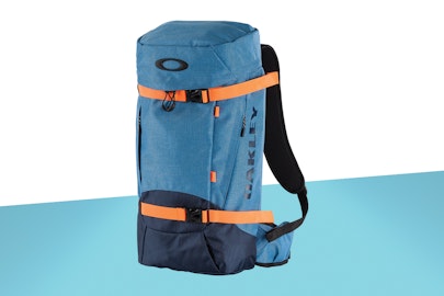 Gear Spotlight: Oakley Tech Backpack 2017-2018