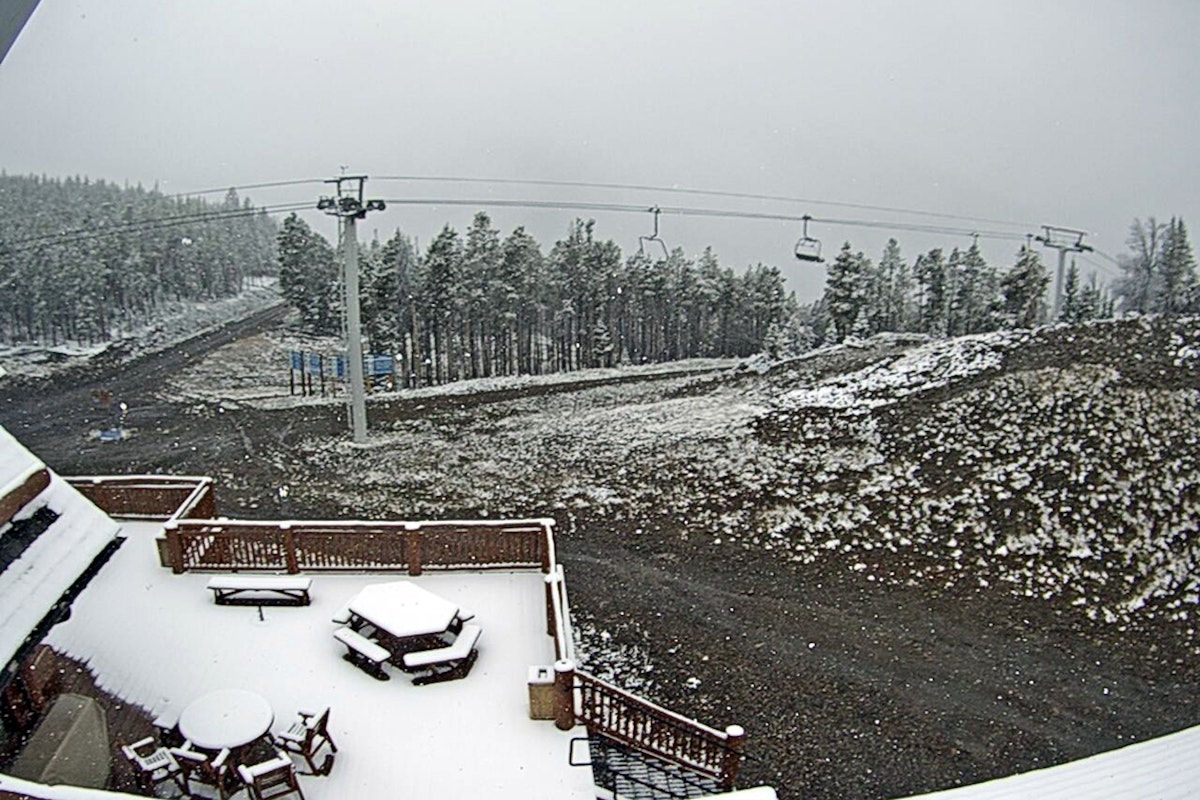 It's snowing around the American West; here's the beautiful photo evidence