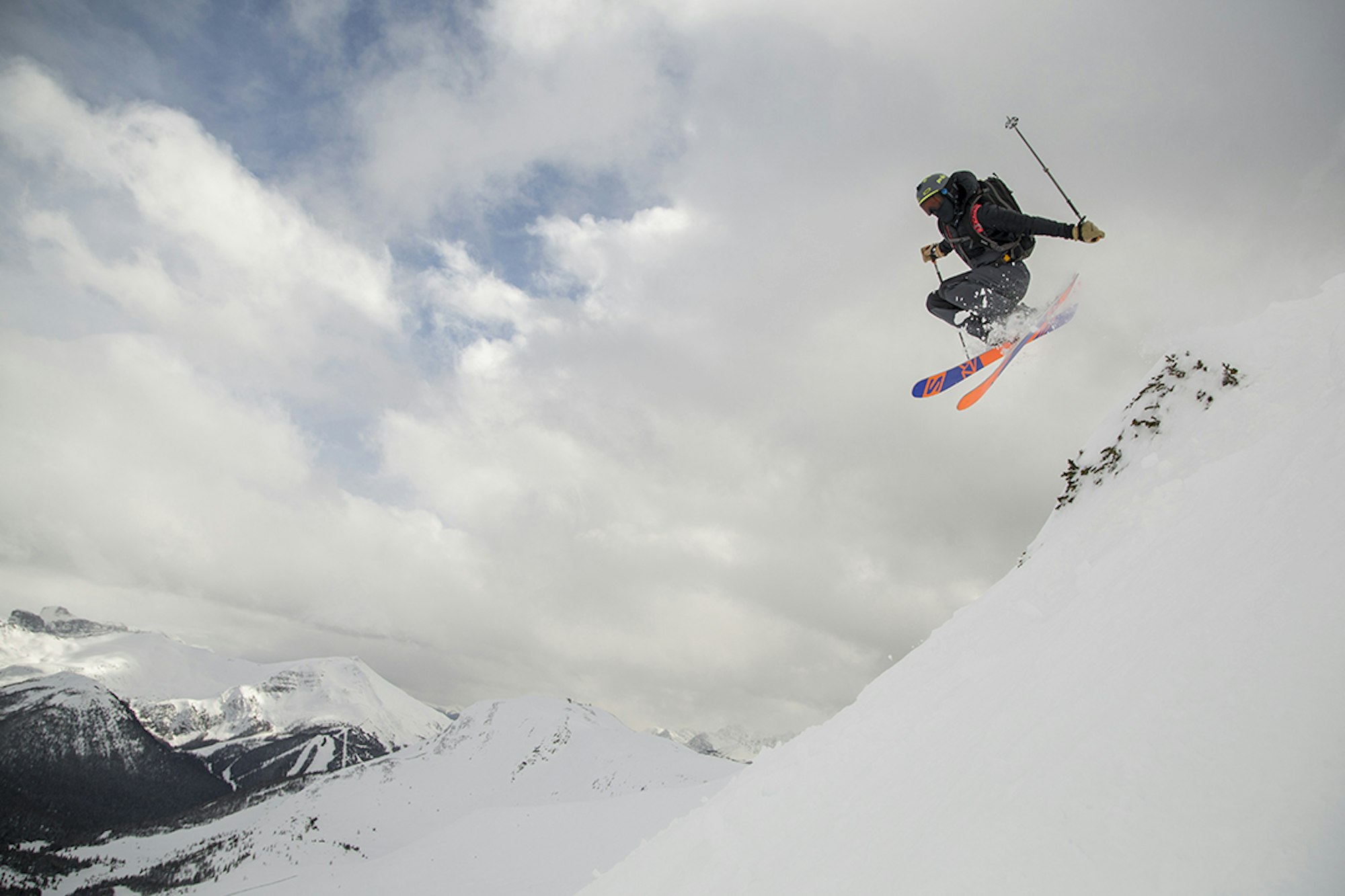 16 lightweight shells and mid-layers for your spring adventures