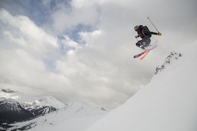 16 lightweight shells and mid-layers for your spring adventures