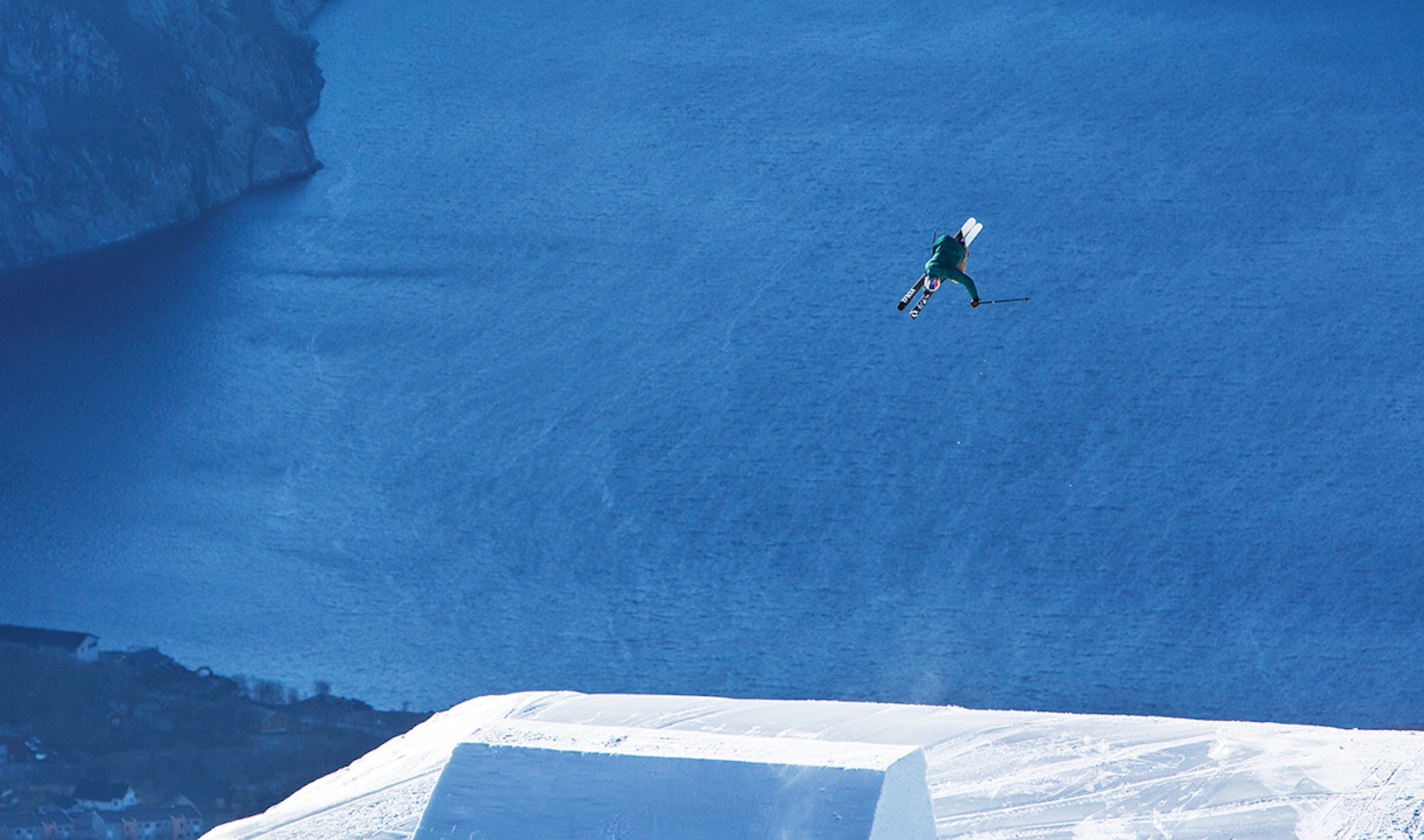 Against all odds: Constructing a ski jump above the Arctic Circle
