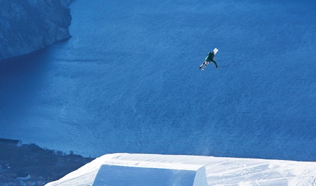 Against all odds: Constructing a ski jump above the Arctic Circle